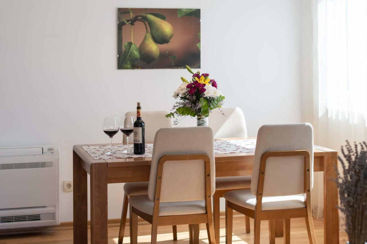 Apartment House Ivan John ポドストラナ エクステリア 写真