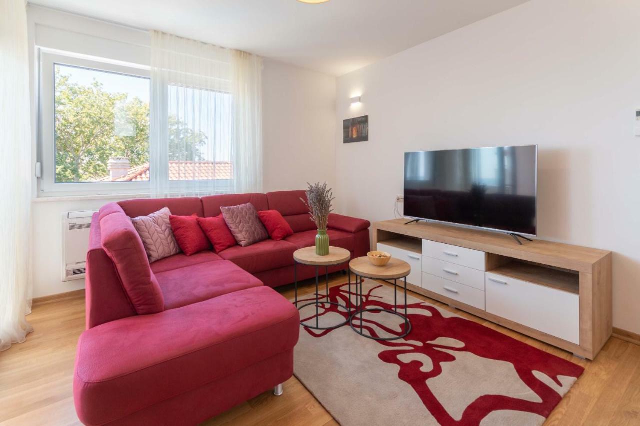 Apartment House Ivan John ポドストラナ エクステリア 写真